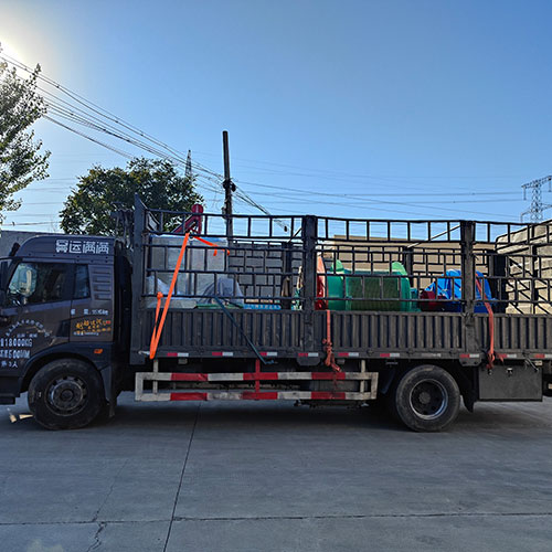 1.2米礦用提升絞車裝車發貨！